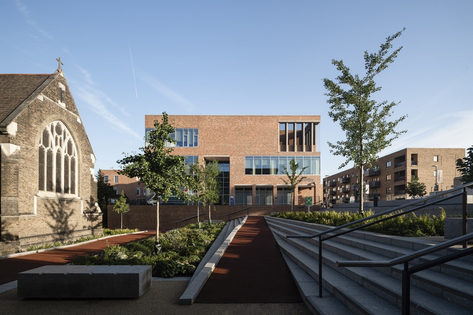 springfield university hospital by c f moller architects