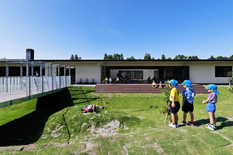 kfb kindergarten and nursery by hibinosekkei youji no shiro