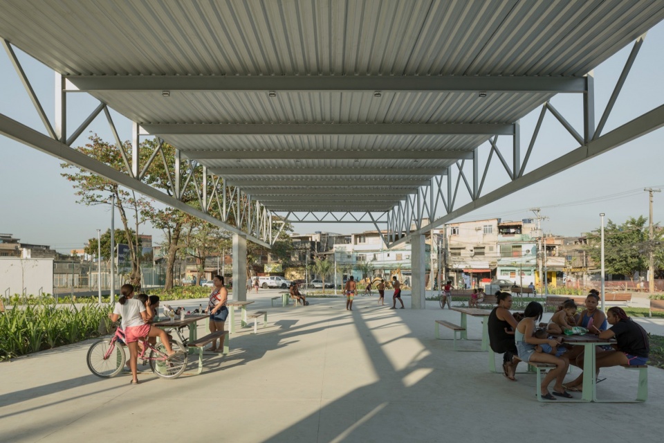market square realengo park by carlos zebulun helena meireles arquitetura juliana ayako larissa monteiro messina|rivas