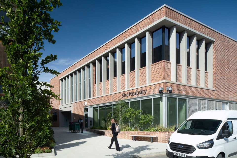 springfield university hospital by c f moller architects