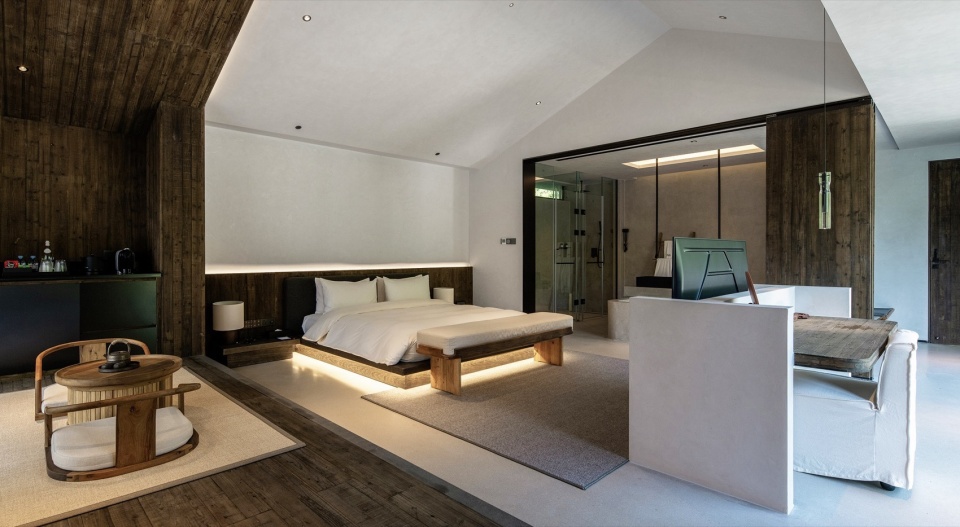 1977 hotel by local architecture design officelad