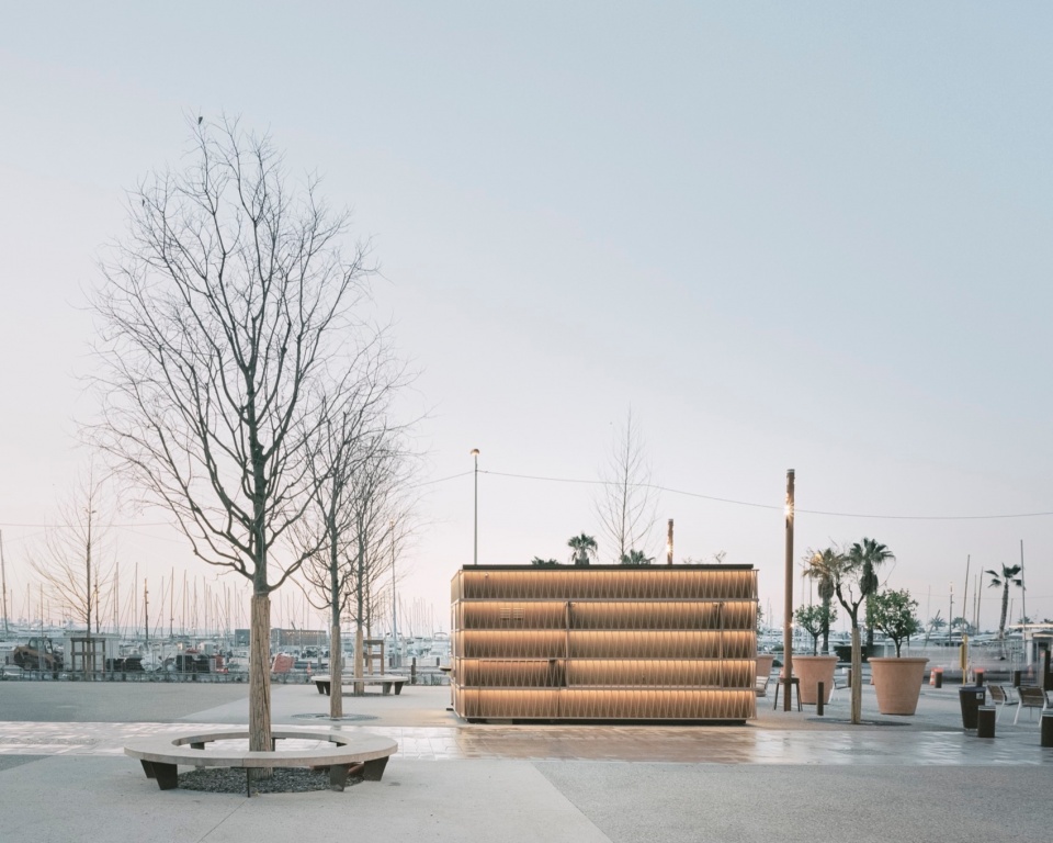 PUB Kiosk Benjamin Michel Architecte