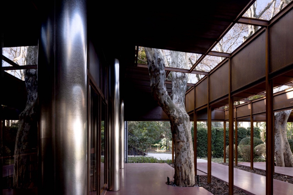coffee shed of luxun park by shisuo design