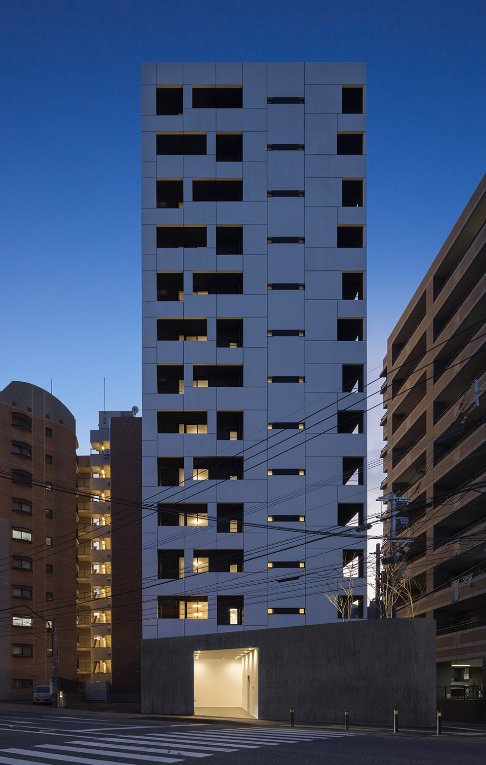 monochrome in fukuoka by sako architects