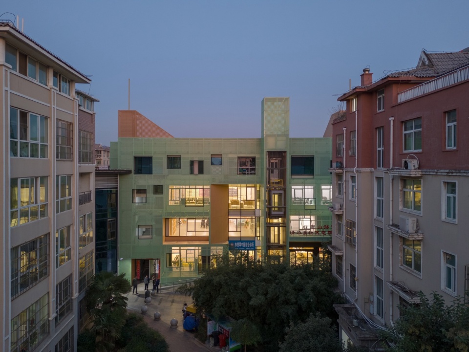 the qinghuayuan intergenerational community center renovation by atelier xi