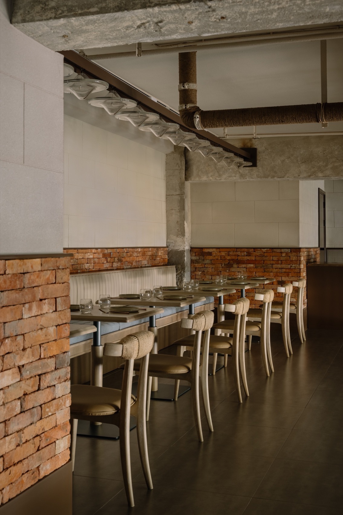 Halation Bistro by RooMoo - 谷德设计网