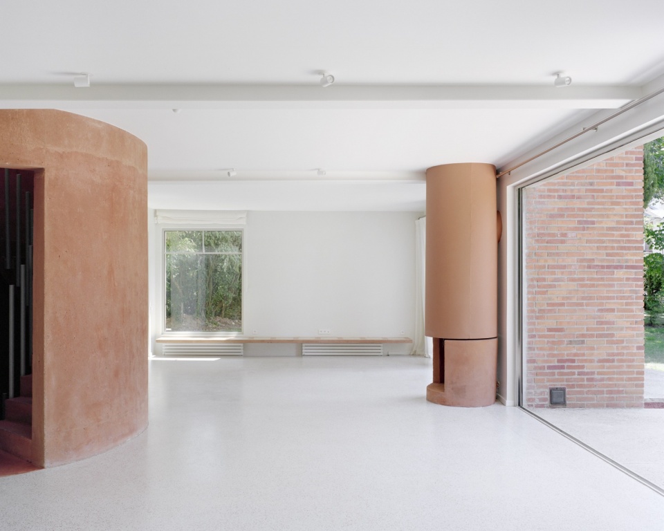 House Rehabilitation with Bricks Shards Atelier Delalande Tabourin