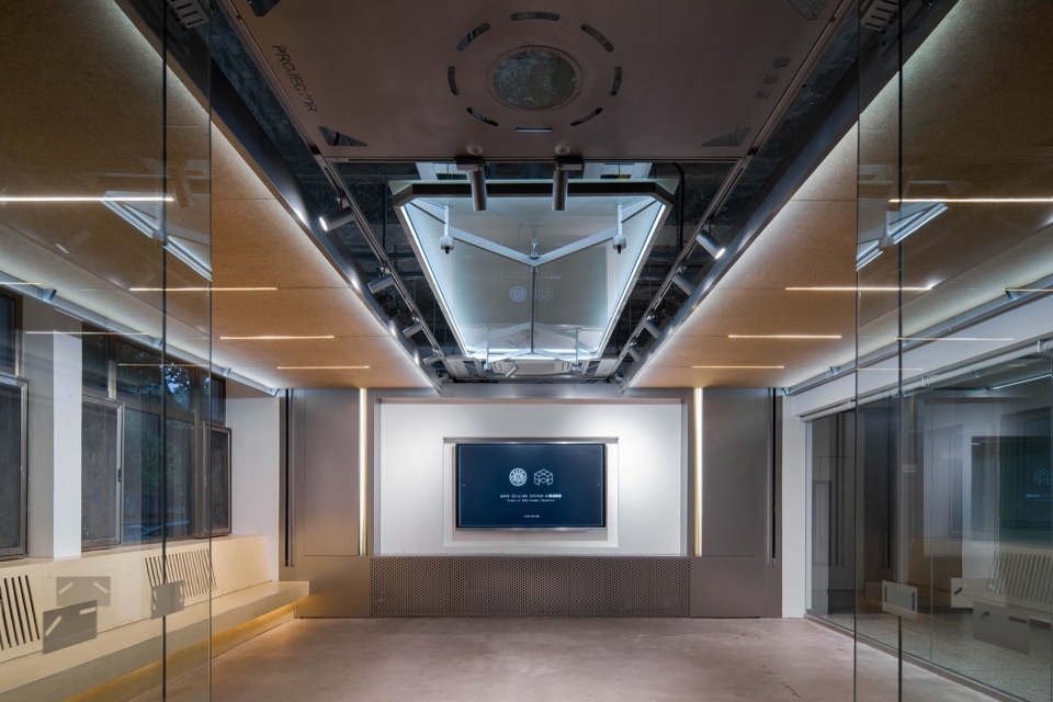 Motorized Classroom in Tsinghua University