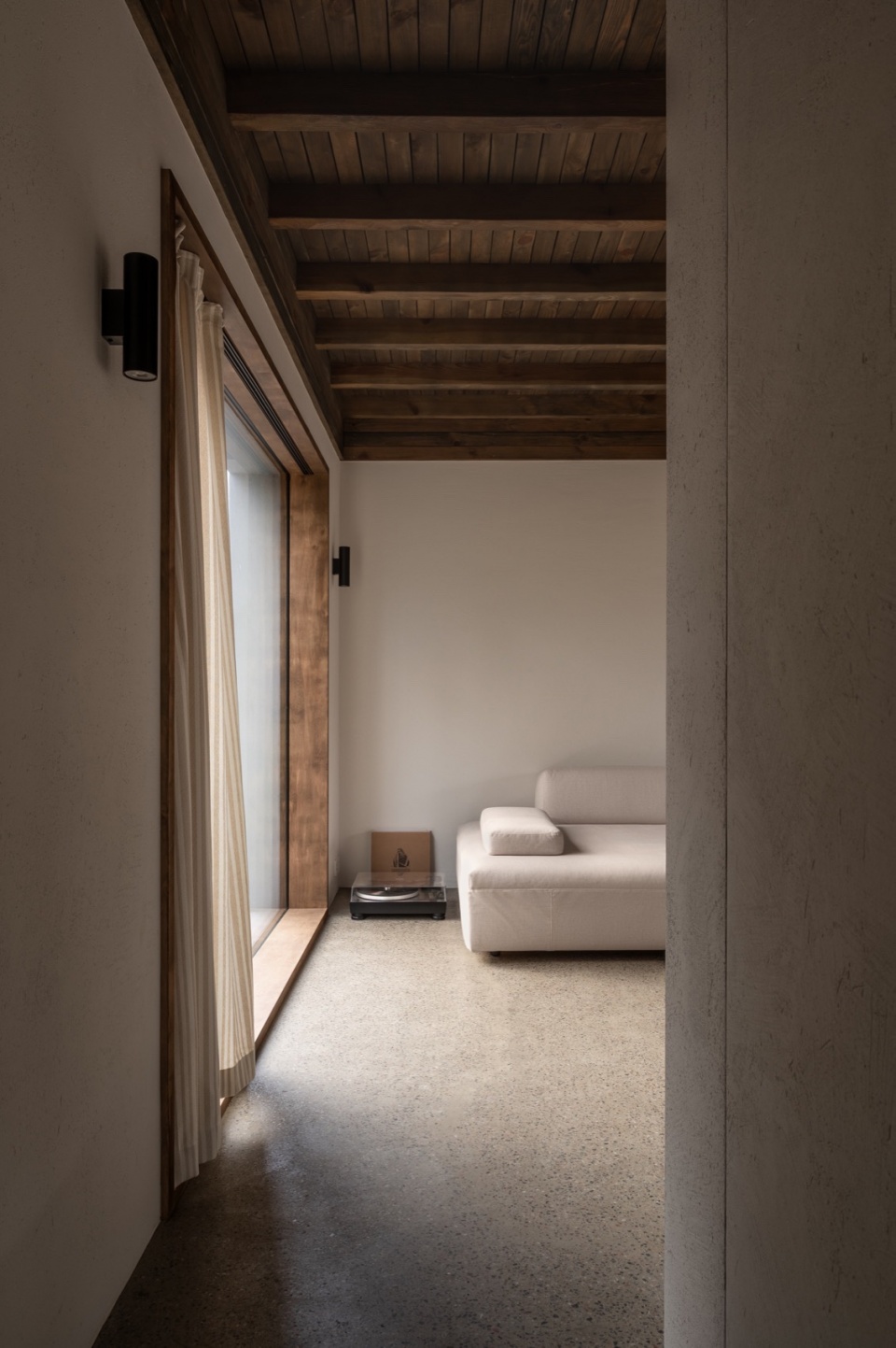 dzen house by shovk studio