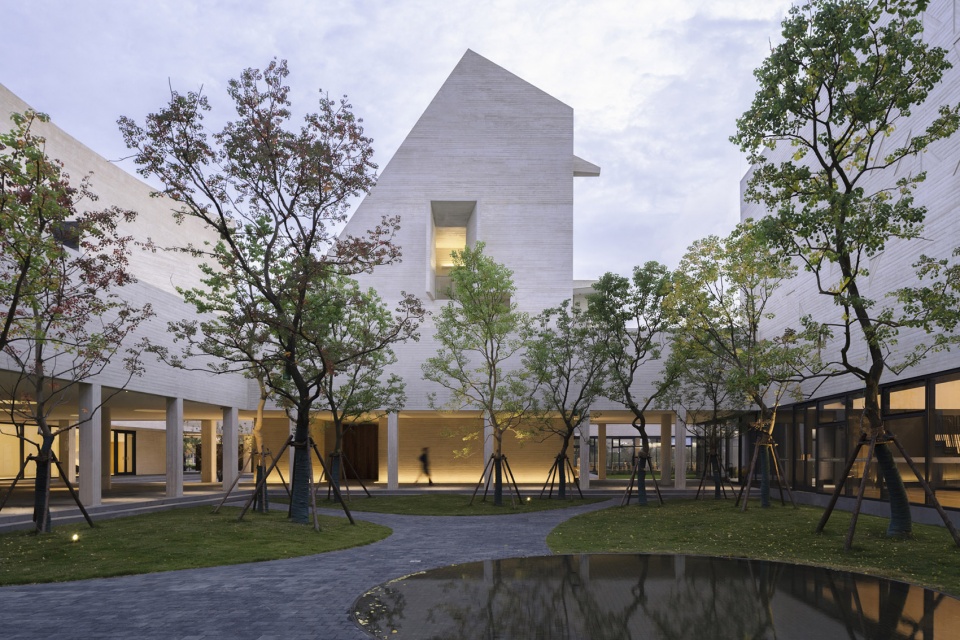 suzhou mountain bilingual school landscape by open zscape