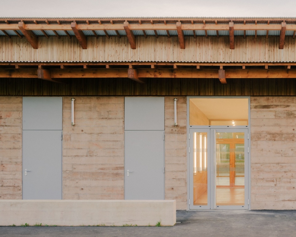 community hall beynes by graal