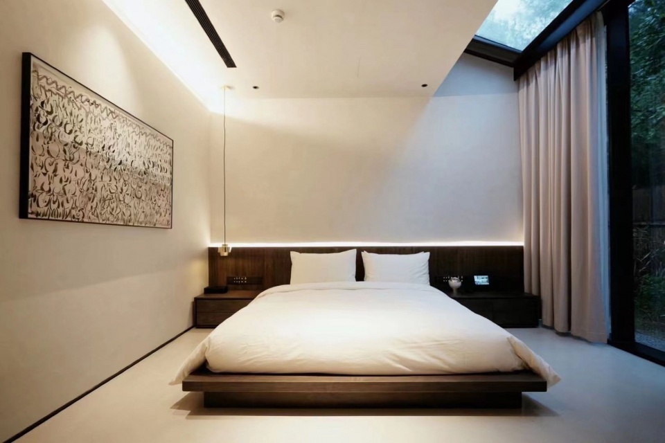 1977 hotel by local architecture design officelad