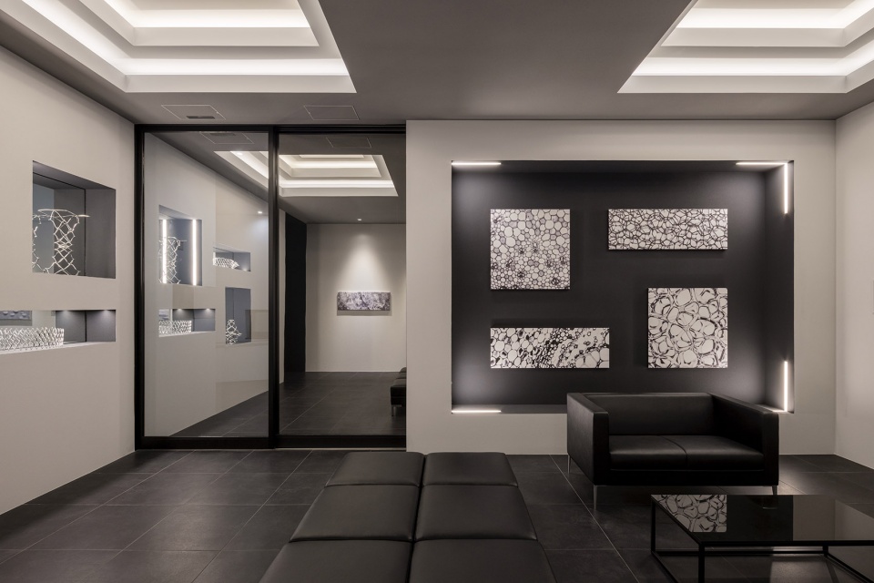 monochrome in fukuoka by sako architects