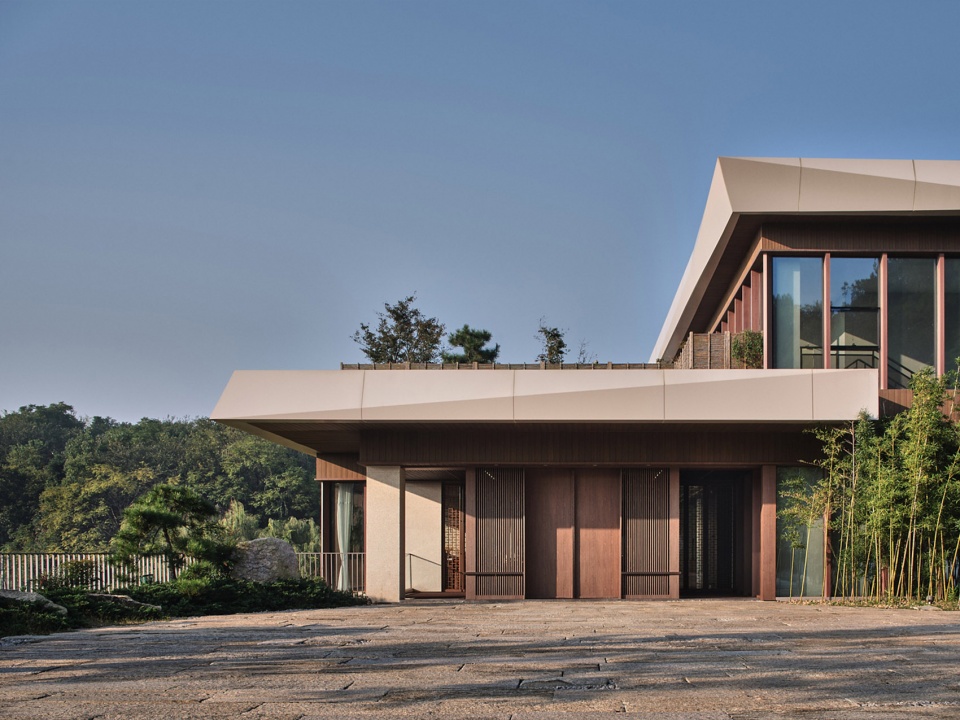 nanjing manor resort by yuqiang partners