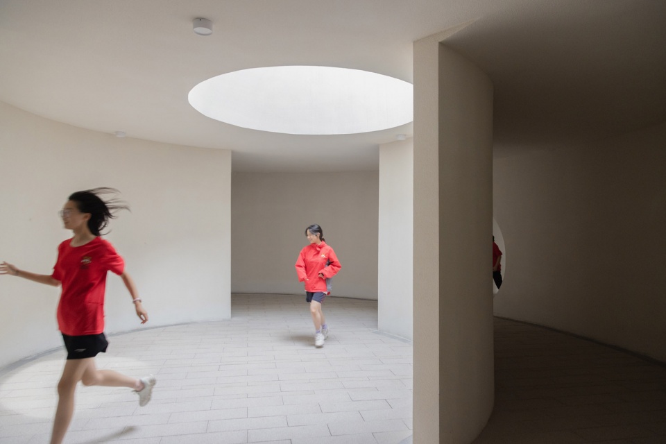 suzhou mountain bilingual school landscape by open zscape