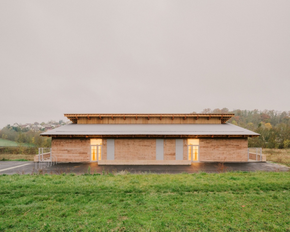 community hall beynes by graal