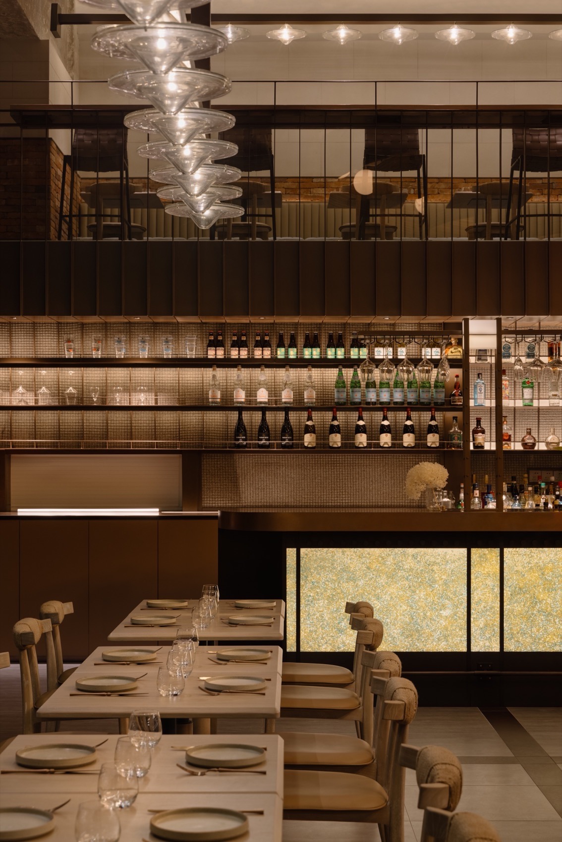 Halation Bistro by RooMoo - 谷德设计网