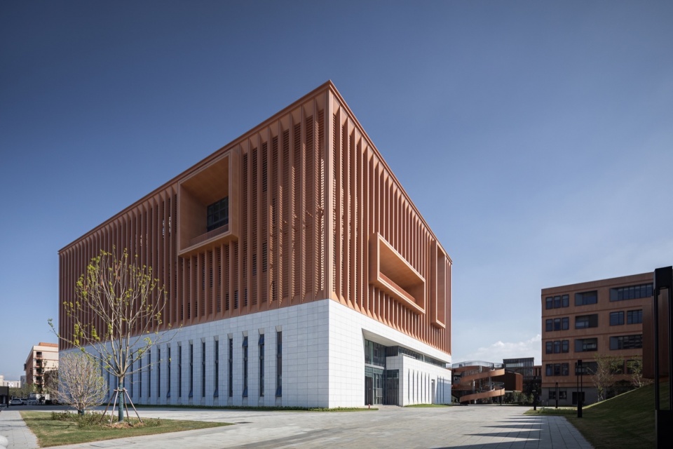 jiangsu meicun high school aviation branch by scad
