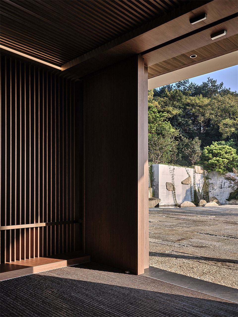 nanjing manor resort by yuqiang partners