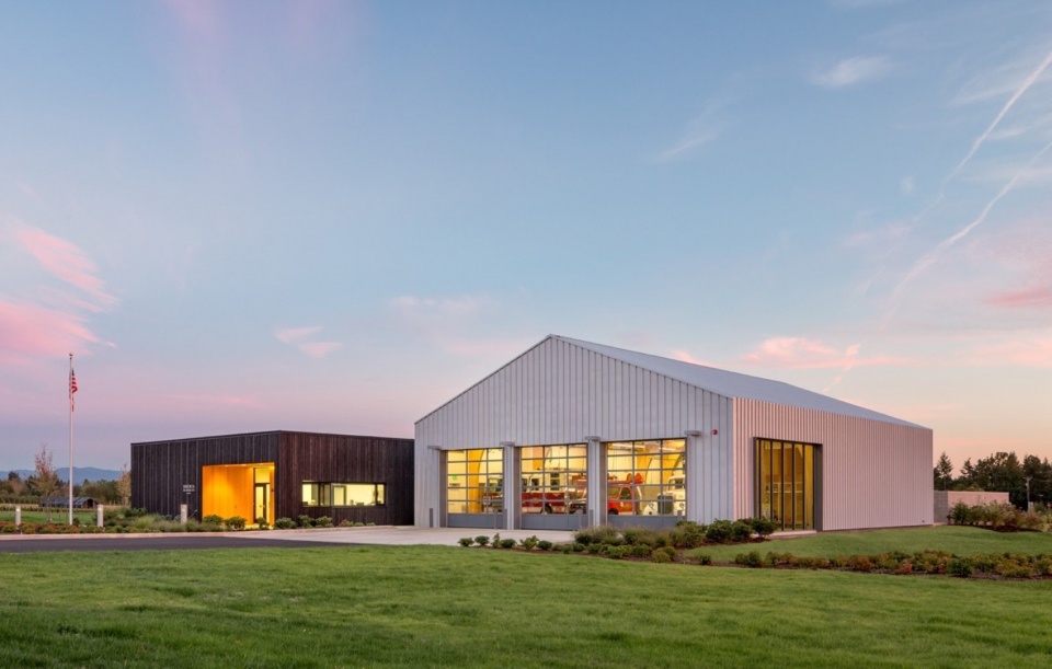 fire station 76 by hennebery eddy architects