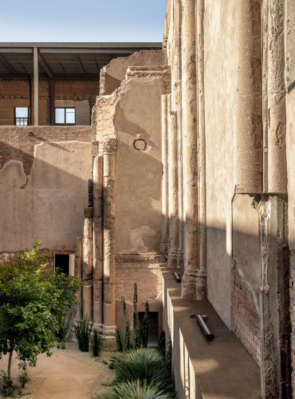 monroe street abbey by jones studio