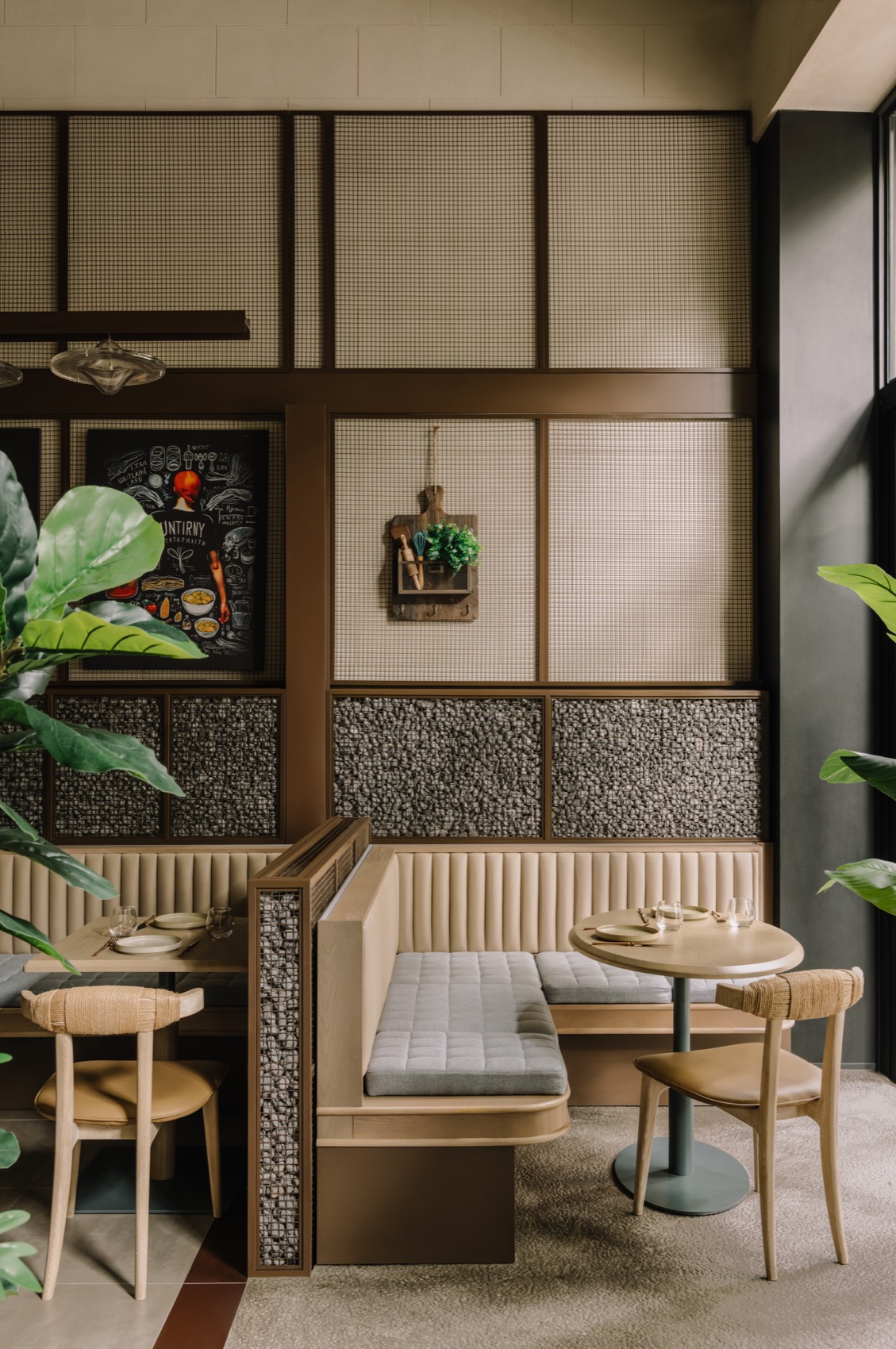 Halation Bistro by RooMoo - 谷德设计网