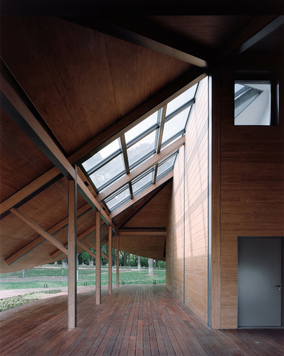 jinji lake pavilion no 1 by galaxy arch