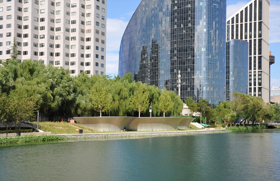 beijing liangma river waterfront landscape corridor by aecom