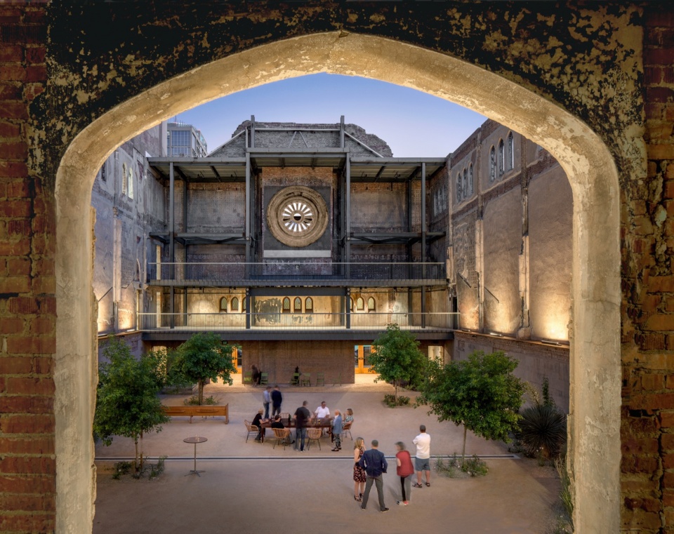 monroe street abbey by jones studio