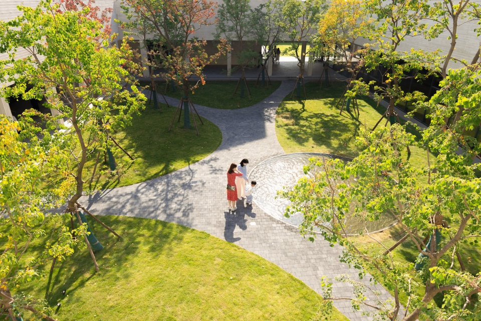 suzhou mountain bilingual school landscape by open zscape