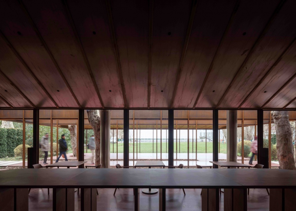 coffee shed of luxun park by shisuo design