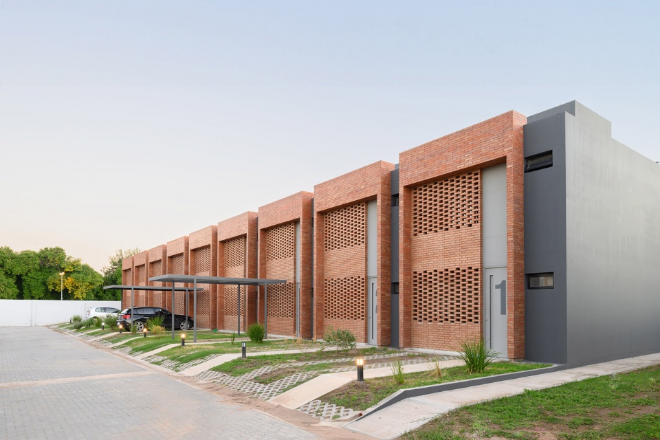 valpo housing complexes by montevideo studio