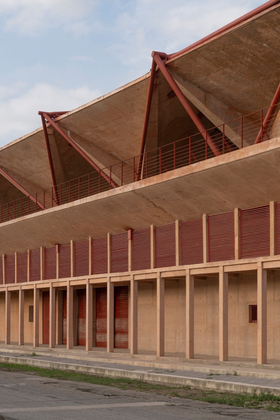 polideportivo de alto rendimiento estadio manuel vargas iziquierdo by cca
