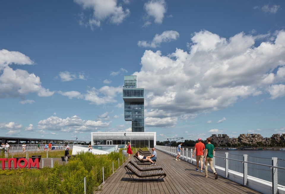 Port of Montreal Tower and Grand Quai Provencher Roy and NIPPAYSAGE