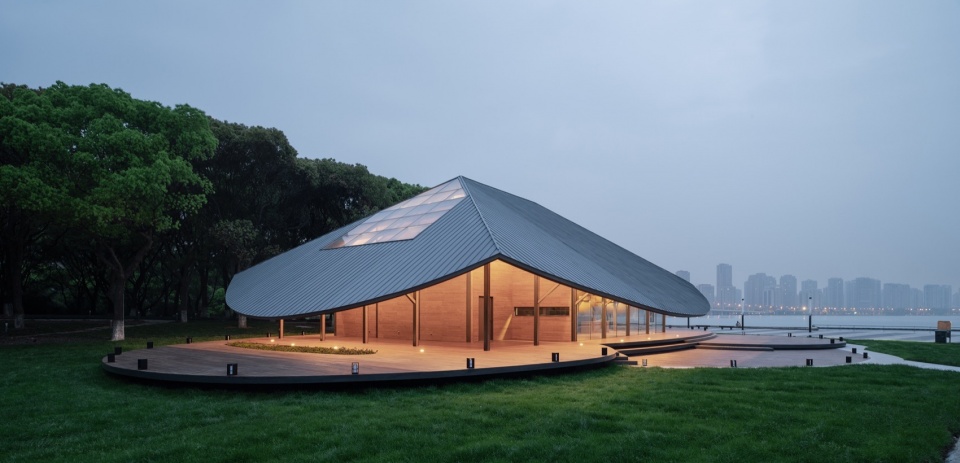 jinji lake pavilion no 1 by galaxy arch