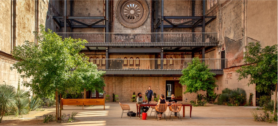 monroe street abbey by jones studio