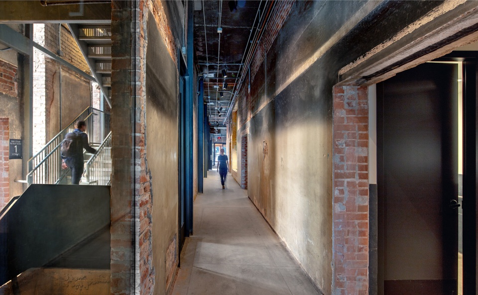 monroe street abbey by jones studio