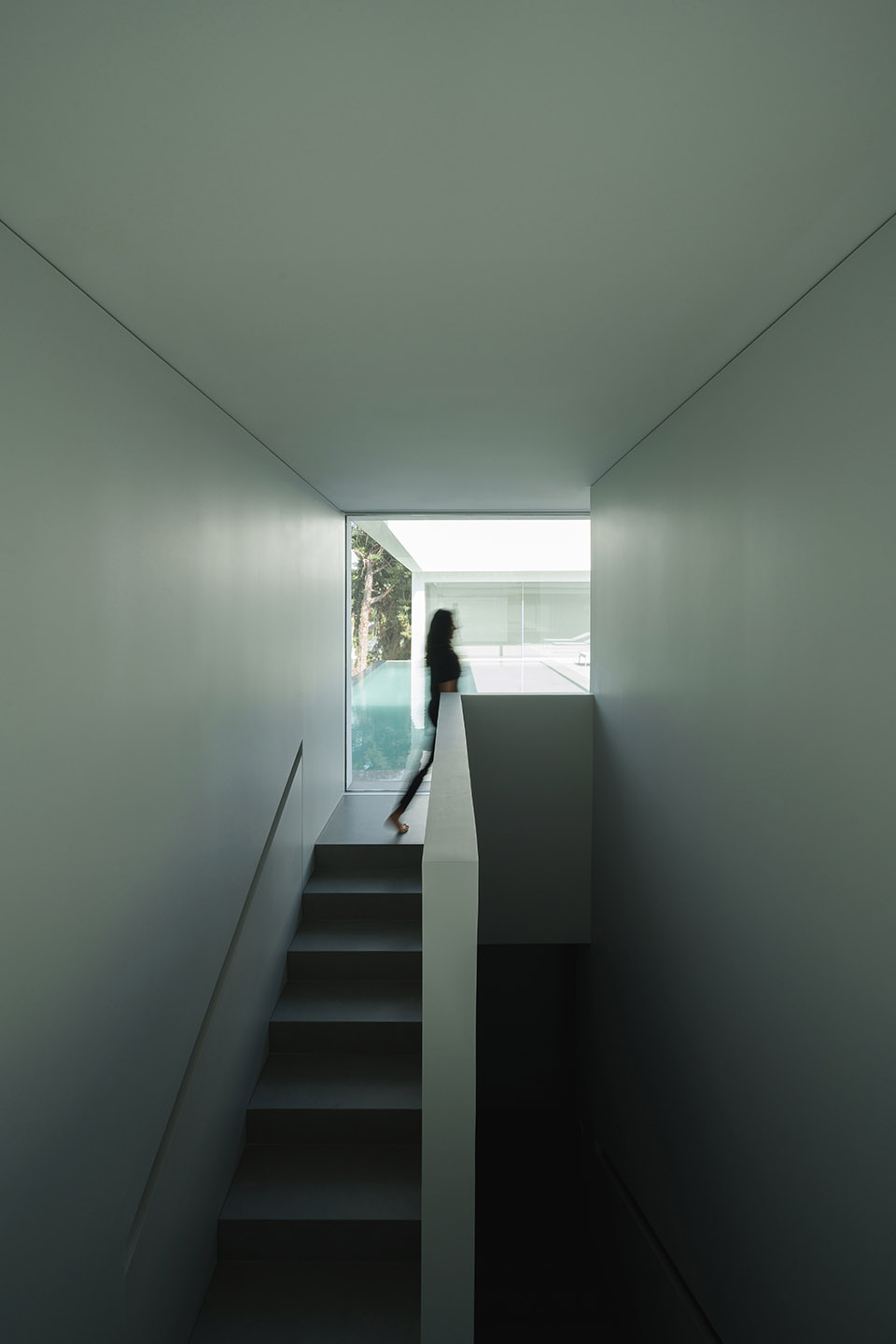 compluvium house by fran silvestre arquitectos