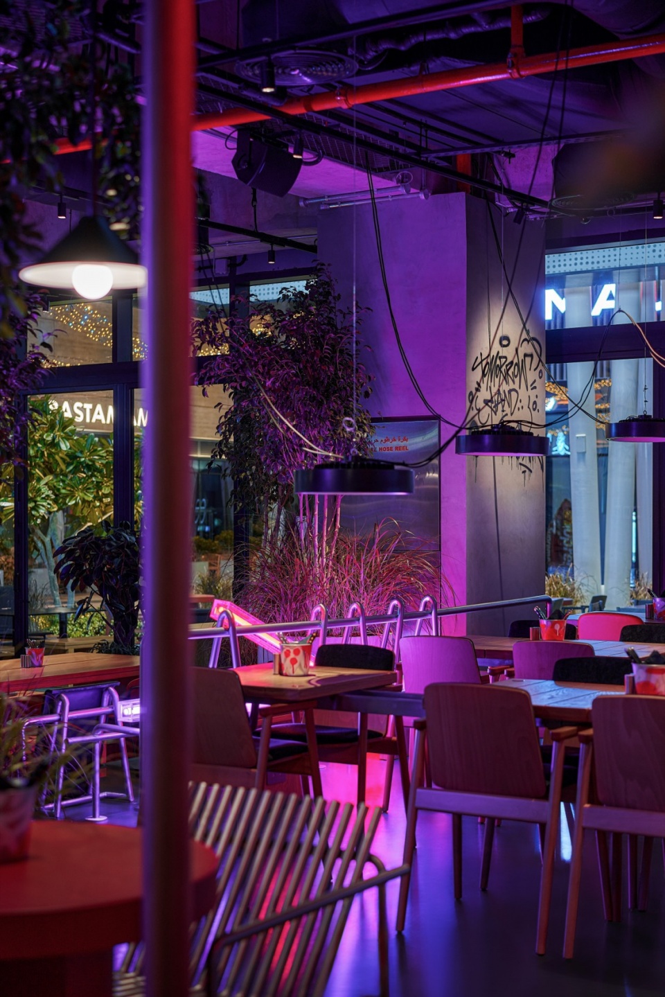 frank restaurant by da bureau
