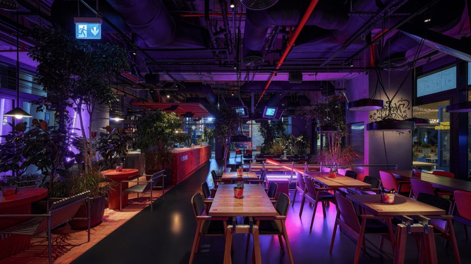 frank restaurant by da bureau