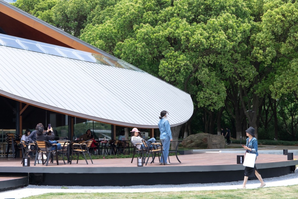 jinji lake pavilion no 1 by galaxy arch