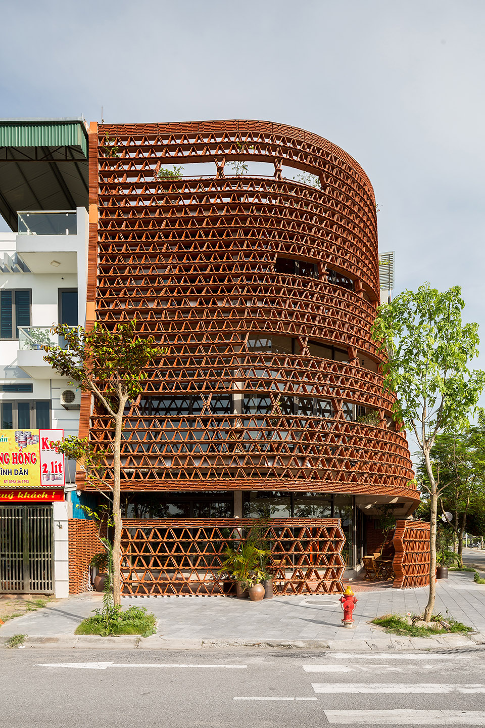 ngoi space by hp architects