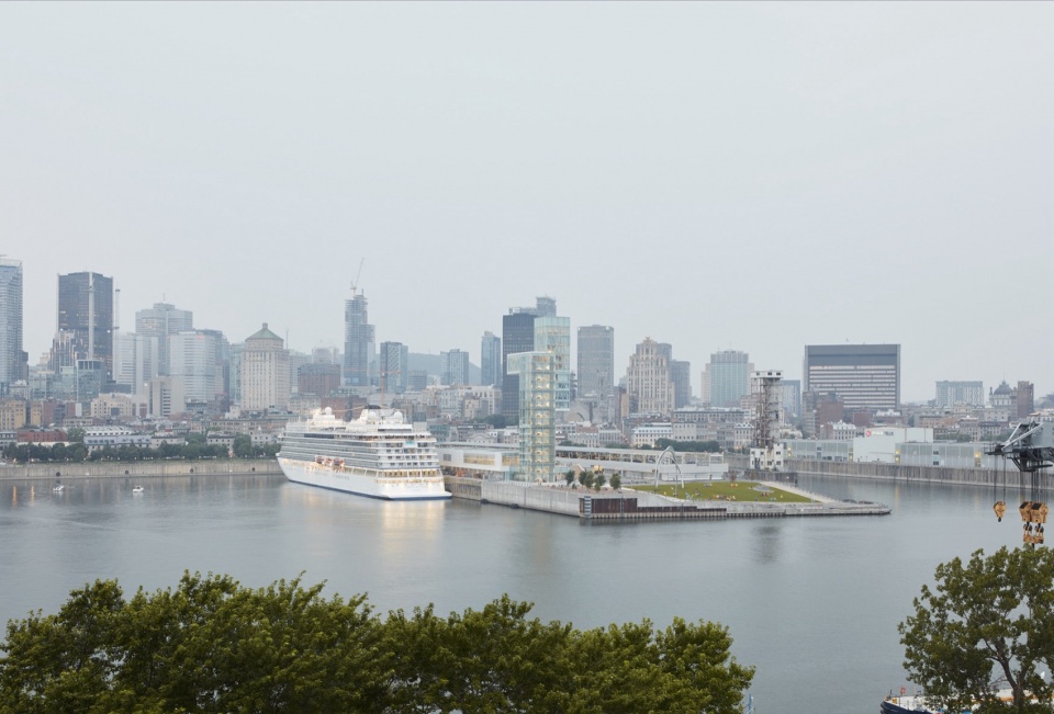 Port of Montreal Tower and Grand Quai Provencher Roy and NIPPAYSAGE