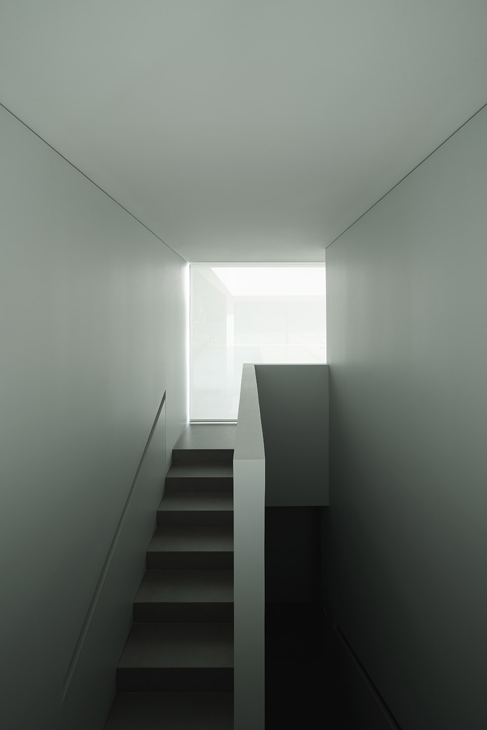 compluvium house by fran silvestre arquitectos