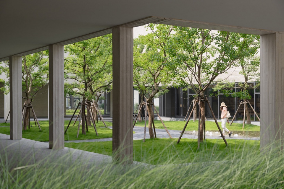 suzhou mountain bilingual school landscape by open zscape