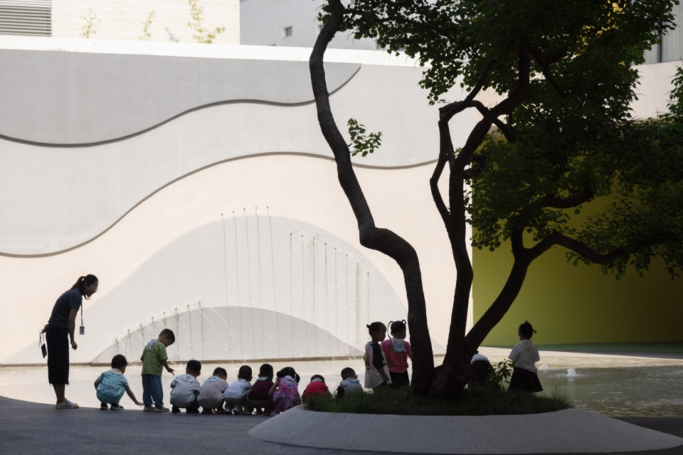 suzhou mountain bilingual school landscape by open zscape