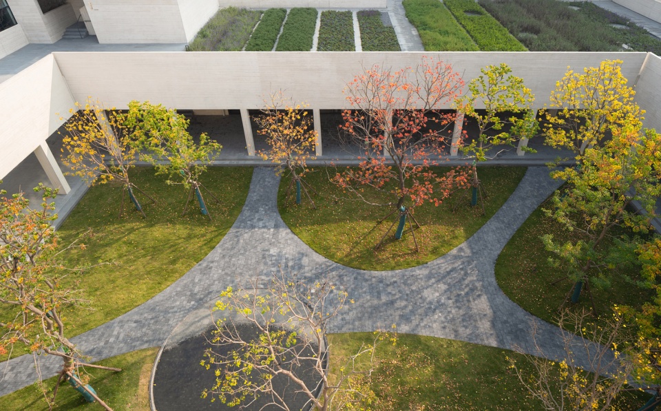 suzhou mountain bilingual school landscape by open zscape