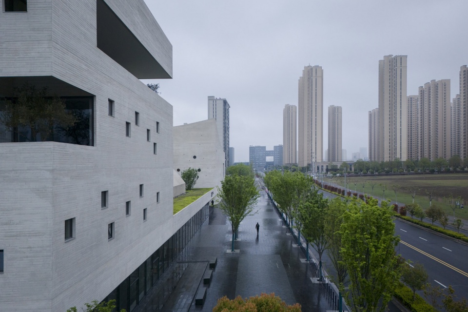 suzhou mountain bilingual school landscape by open zscape