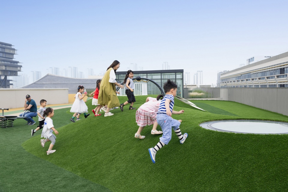 suzhou mountain bilingual school landscape by open zscape