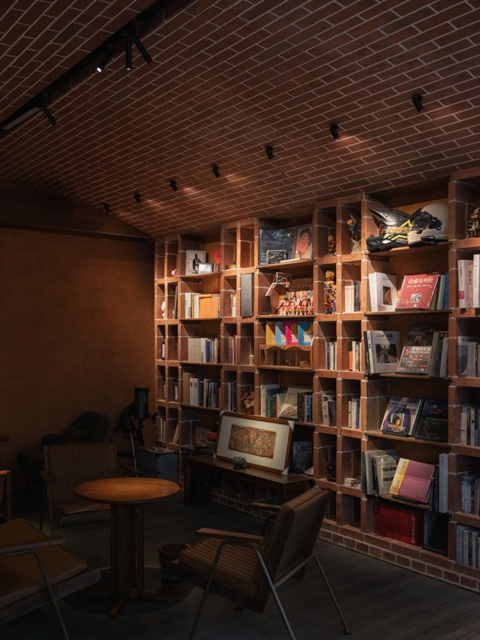 红砖书架©王策 shan ye by no10 architects